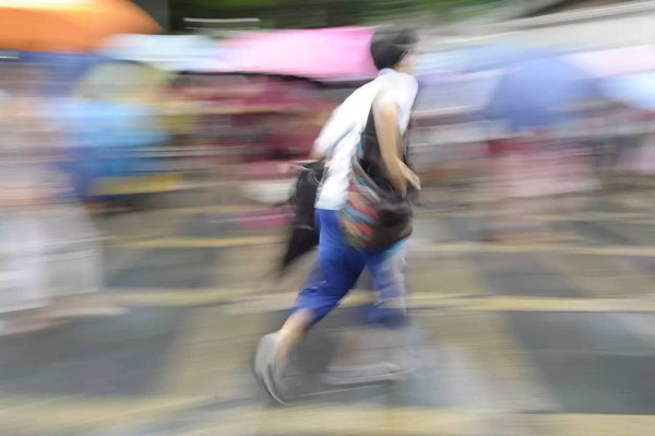 廣州暴雨突襲，高考繼續(xù)_除濕機廠家
